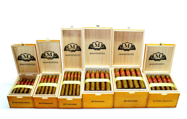 ManifiestoPuro's tweet photo. Looking to have our cigars rated, what do you suggest...ready to send samples out! Send to @manifiestocigar http://t.co/dHAb1LSL4w