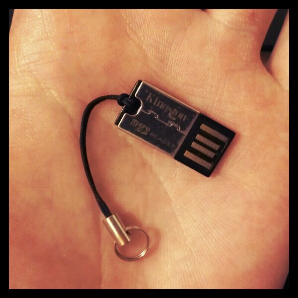 renoki83's tweet image. To think my car's entire playlist now sits in this... #minisd #music #mp3 #320Kbps