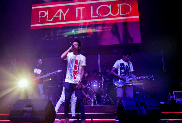 "<a href="/PlayItLoudBand/">Play It Loud </a>: "wearing HYPER