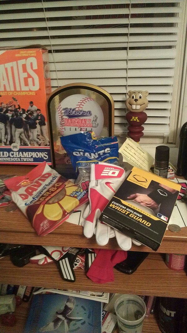BaseballsLifeee tweet picture