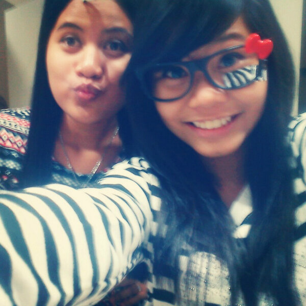 YanaRezza_'s tweet photo. @FiezahgSmiley http://t.co/aCx61VflWV