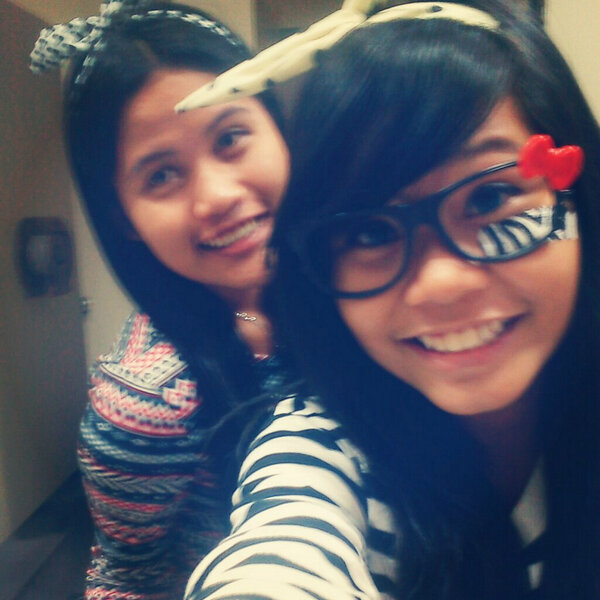 YanaRezza_'s tweet photo. @FiezahgSmiley http://t.co/MNNEJq5JJp