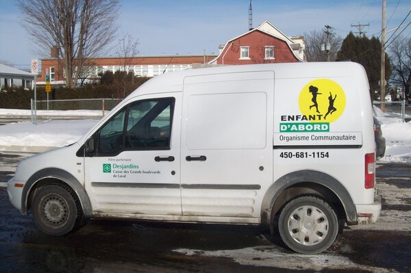 DÉPANNEUR COMMUNAUTAIRE ouvert :Pour y bénéficier ENFANT D'ABORD 3781 Bld Lévesque Ouest, Laval, Qc : 450-681-1154