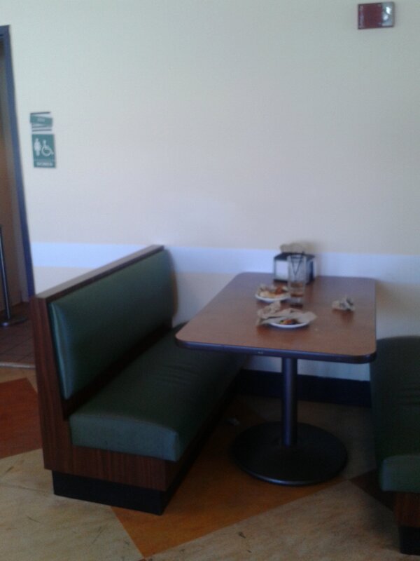 MagicMcCullough's tweet photo. @LyricalBliss2 one of yall left this on the table...... #notcool http://t.co/nWG46TKAKH