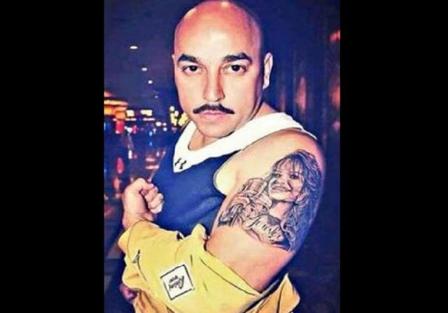 Lupillo Rivera se quitó tatuaje con el rostro de Belinda Christian Nodal  Video México USA EEUU Estados Unidos nndc  BOCONVIP  EL BOCÓN