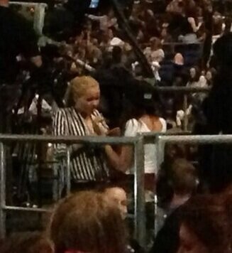 MadisonsUpdates's tweet image. Madison talking with Alli Simpson today at the #BELIEVEtour in London :)