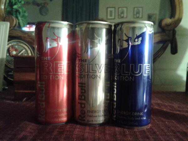 yankees21's tweet photo. Read,white,and blue red bull go do I love america http://t.co/xW6fIjtCZ7