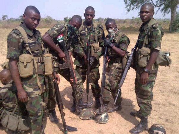 NNSSABK's tweet photo. Adesokan...#NNSSABK http://t.co/ROyVogf3Mm