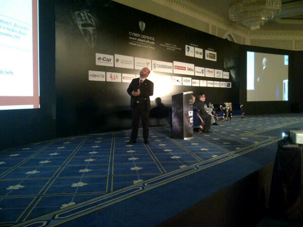Cyberdefencesum's tweet photo. Raoul #nobody chiesa speaking about #socialengineering #cds13 #cybersecurity http://t.co/ASSJjnCfVZ