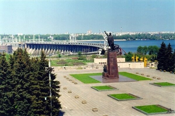 Leonidd_ZP's tweet image. В моем горроле есть своя статуя свободы:)