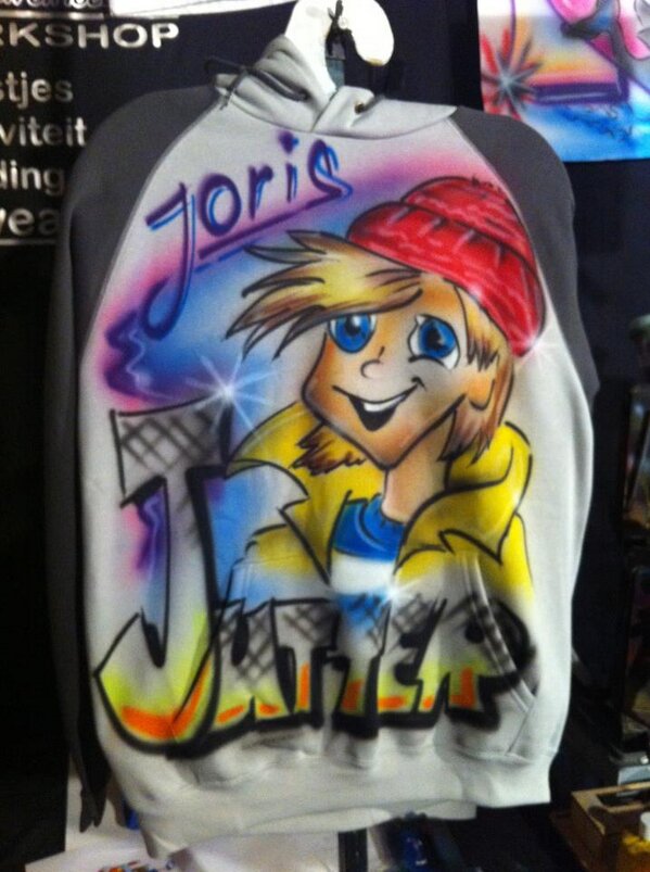 JorisJutter's tweet image. Wat vinden jullie van deze #mooie trui? Deze heb ik laten maken vorige week.