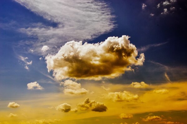AndrewTepper's tweet photo. NYC in the Cloud http://t.co/41rihgPNrH