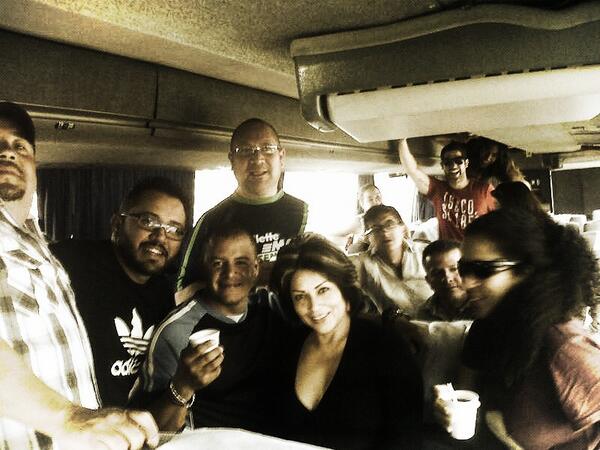 Geor_Ramos's tweet photo. Casi listos para arrancar a #puebla... #casting #laisla2013 @IslaReality http://t.co/eYAQVJxiU9