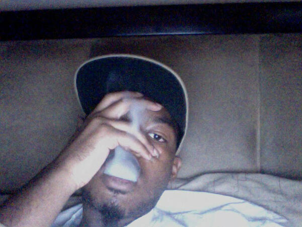 walkdagoldTRELL's tweet image. #STILLinBED #2high I-C-U