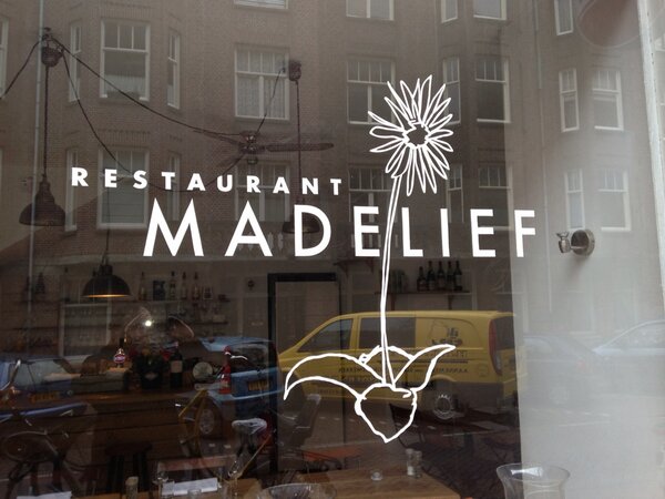 pmrappelet's tweet photo. @MadeliefR, gevonden in amsterdam:) http://t.co/qRa2ObmT0D