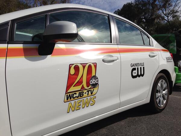 sharpdsigns's tweet image. Tv 20 news vehicle. Lettering and graphics