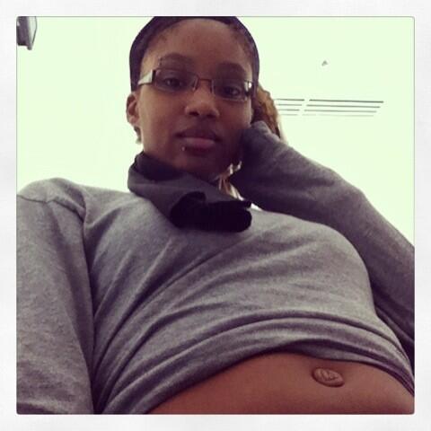 Miss_lilBut's tweet photo. I'm bored so I take pics while I wait http://t.co/ZihH9dOEtg