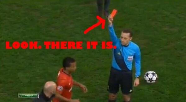 A lot of people saying that it wasn't a red card. Look, here's proof that it was
