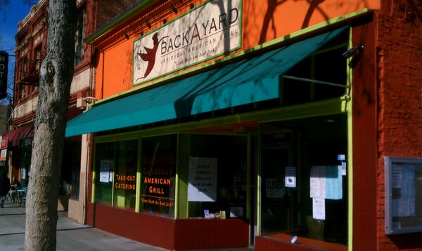 RedAnkle's tweet image. Mmm jerked chicken &amp;amp; roasted plantains!