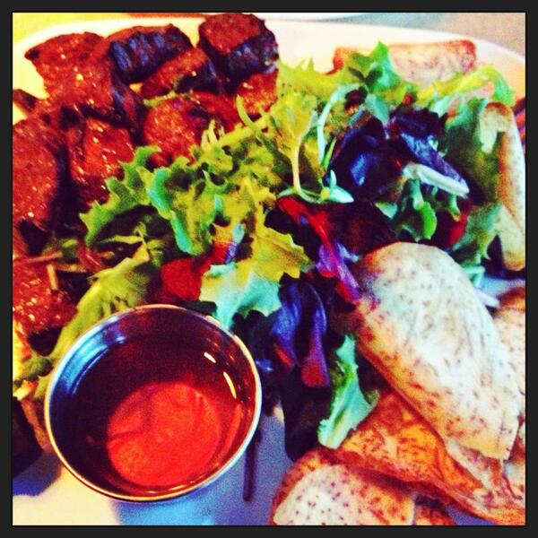 just_edu_it's tweet photo. "Bo Luc Lac"Vietnamese Steak &amp; Greens. #health#fitness#lovefest http://t.co/vvVgDICKNT