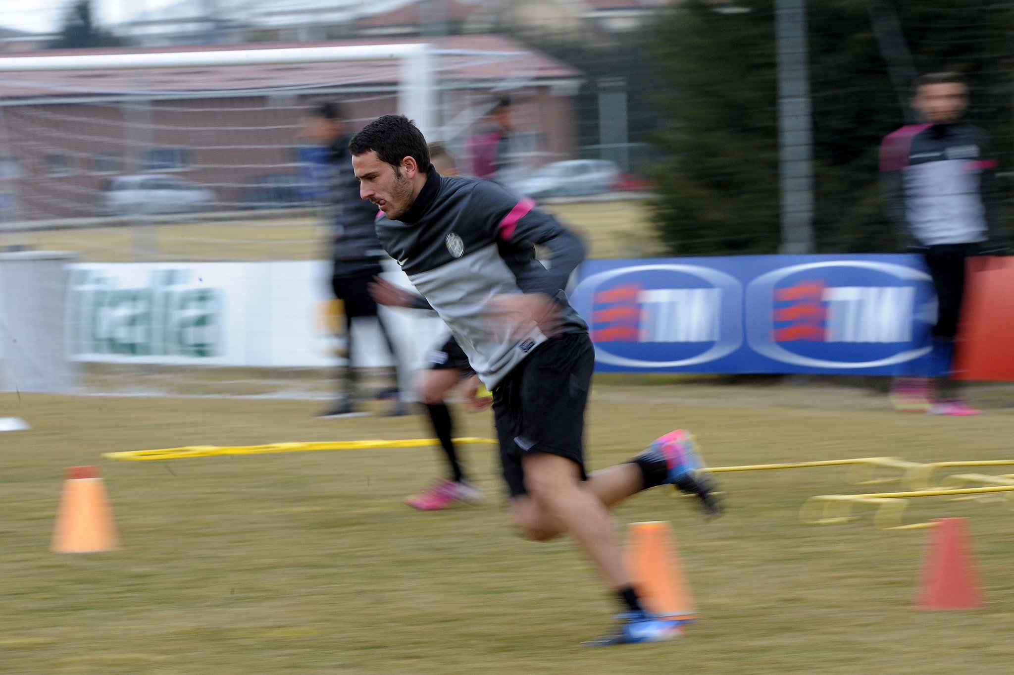 Juventus, Bonucci: "Allenamento pre-Celtic" (FOTO) 34 BEqWXysCMAATklc