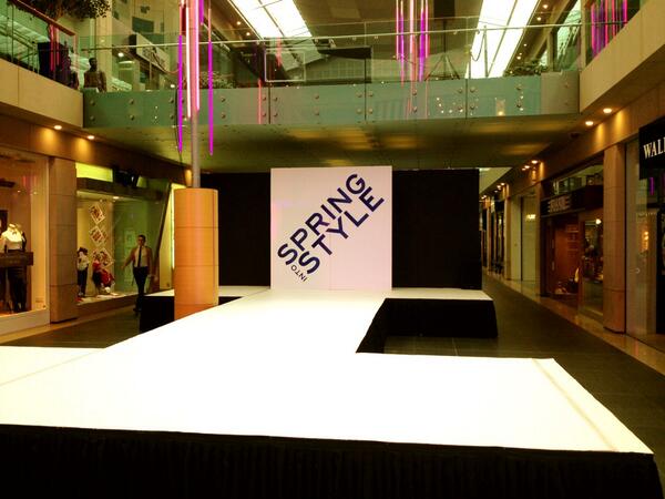 Collide_fashion's tweet photo. Another fantastic fashion show tonite cant wait! @SpringIn2Style make sute your there at @metquarter http://t.co/SQllLDZdTN