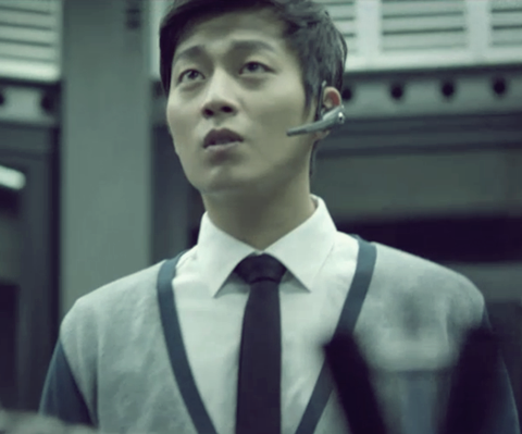B2ST_OFFICIAL's tweet photo. #B2STPICT CAPS #IRIS2  Dujun http://t.co/VA8TXRFxU2"