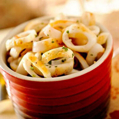 DaTerrinhapop's tweet image. Para petiscar uma boa opção é o potinho de Lula Salteada. Lula na frigideira com batata e um leve toque de limão