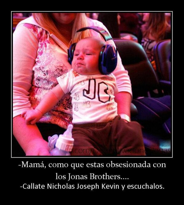 Lauu_JB's tweet photo. Ya me vi... ya me vi!!!!! Pobre de nick!!! Jajajajajajajaja :DDD http://t.co/Q5jxy2jl1F