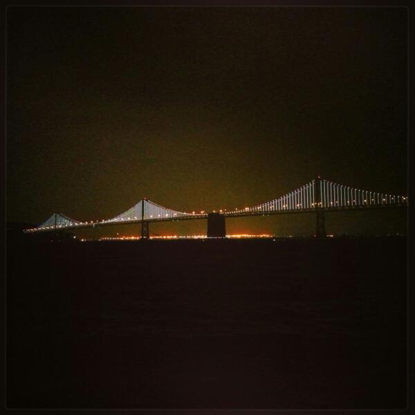 MsHuongNguyen's tweet photo. The #baylights are so lovely! #ilovesanfrancisco http://t.co/fw1lhtZeFc
