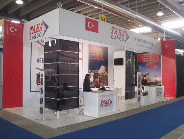 MedyaCity's tweet photo. İtalya Transpotec Taha Kargo Standı 2 @hakankrt @OmURyldz @cydzrh @caglarmaglar @medyacityfuar http://t.co/cUWmVqsGC5