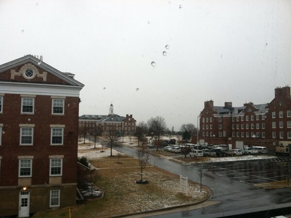 bemdude's tweet photo. @capitalweather Beltsville Agricultural Research Center barely has anything right now. http://t.co/N171yjwIl3