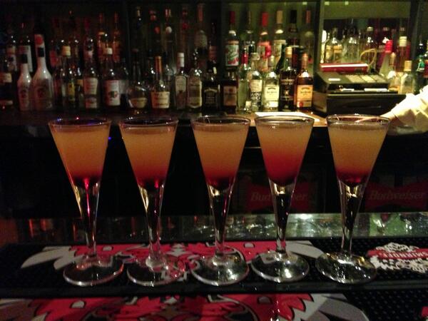 cho_cho_bar's tweet photo. Setting up for live and dine #chocho #Cocktails http://t.co/eTGuLuPGTf