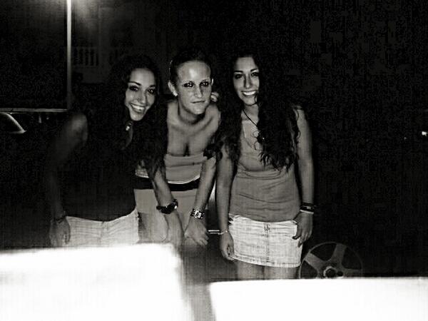 Nuria_bgn's tweet photo. @sandrasortiz  &amp; @andrea_ortz , ELLAS SON GRAN PARTE DE MI CORAZÓN. http://t.co/wRQw6pRloI
