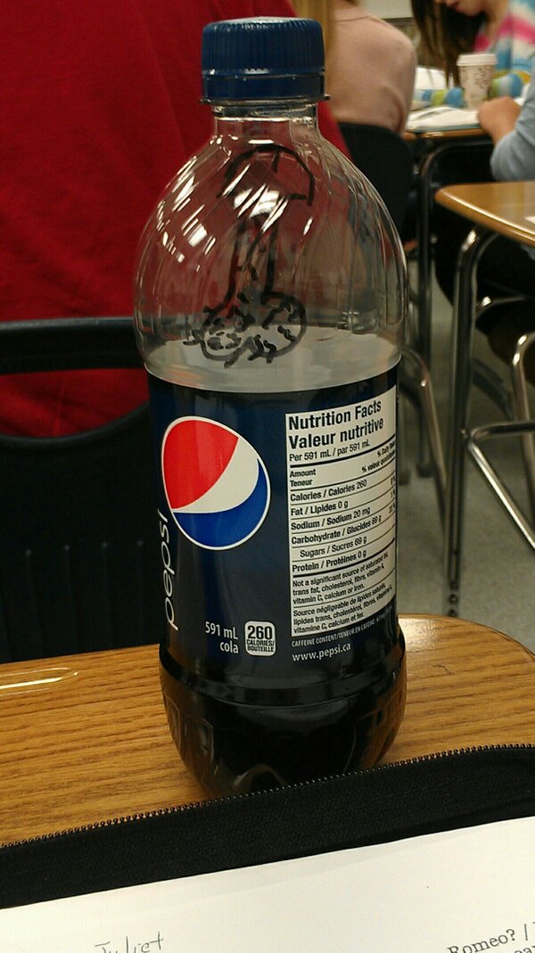 DairydinDerian's tweet image. @ryan_charest #elaclass #pepsi
