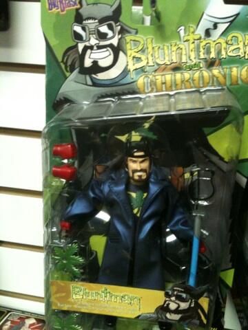 Qphr_'s tweet image. At every local game and comics store! @ThatKevinSmith #SilentBob #RogueRobot