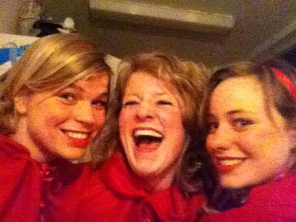 RoanneHekket's tweet photo. Roodkapjes hebben zin in de hattrick! #retrospectable terug in de tijd! http://t.co/rkzh9tzpqO