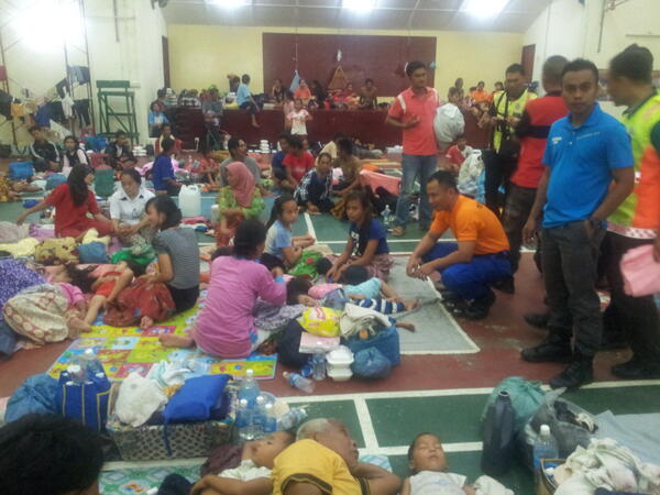 Hafiz07_ALPHA's tweet photo. Renungkanlah kesedihannya..@HishammuddinH2O @kpjpam @TKPOjpam @wahabalpha @JPAMtwiter @JPAM_ALPHA @bernamadotcom http://t.co/o7Ecfse5he