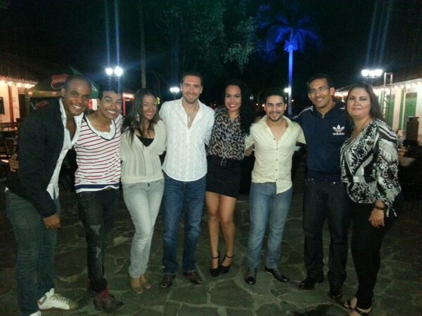 Avenida5pty's tweet photo. @tono_muniz ft @Avenida5pty @gaitanbros @monacoent @Lee_Angelica en mi pueblito http://t.co/5jue4nkg6o