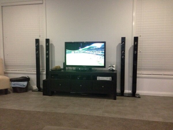 damienh25's tweet photo. Can't be there kicking it on the couch #represent1908 http://t.co/HvK6ivk1Xv