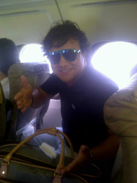 RafaelDeJesusD's tweet photo. Ya Volando para Cucuta.... #modamania takatakatakatannnn http://t.co/PzNLGqWKTg