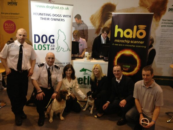 VetsGetScanning's tweet photo. #Crufts @Petloglostfound @DoglostUK @HaloScanner working together to get missing dogs home http://t.co/f6tdPtHB74