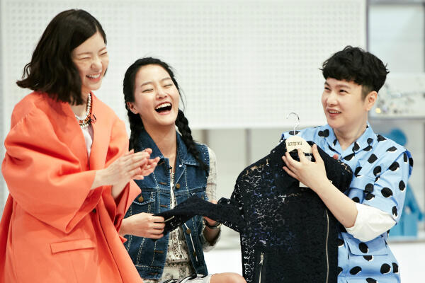 OnStyle_twt's tweet image. [겟잇스타일] 주제는 봄옷 꺼내기! '어떤 옷을 꺼내야 좋을지, 옷장에 재울 옷은 무엇인지'
똑똑하게 봄옷 꺼내실 수 있도록~ 오늘 밤11시 [겟잇스타일]