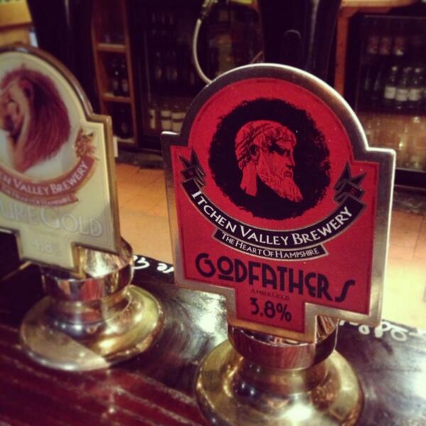 theblackboy_pub's tweet photo. Godfathers is going down a storm! #itchenvalleybrewey #realale http://t.co/0TmBLkMhCq