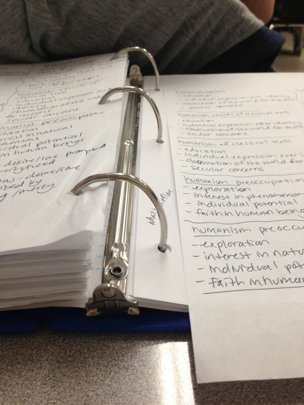 TheRealHer_LR's tweet image. Writing till my hand falls off 😵👈✏📓 #hatethisclass