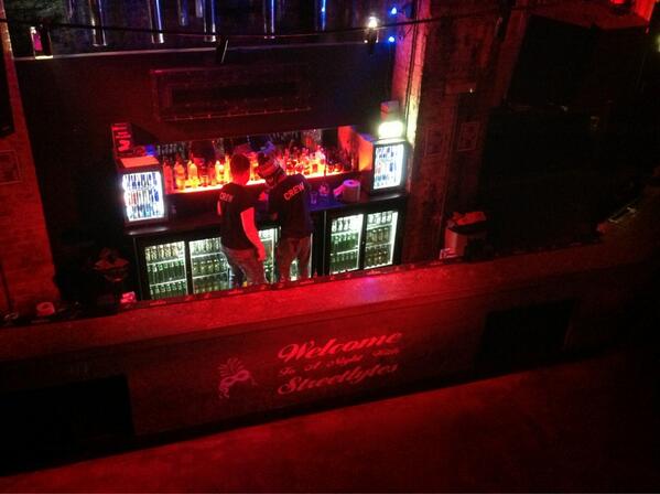 XX_Events's tweet photo. DRINK UP with the STREETLYTES cocktail! http://t.co/GRrfeE73E1