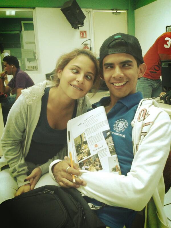 LauCon24's tweet photo. Ellos en la escuela espesial! http://t.co/o2eef7JYoh