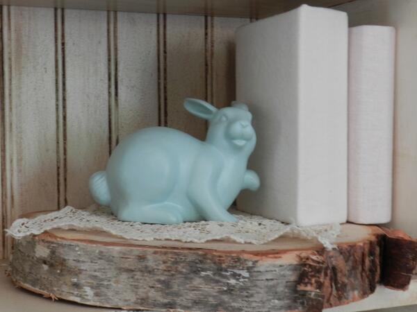 CorkandCopper's tweet photo. Some bunny's getting ready for Easter!! http://t.co/EgjelhtrKO