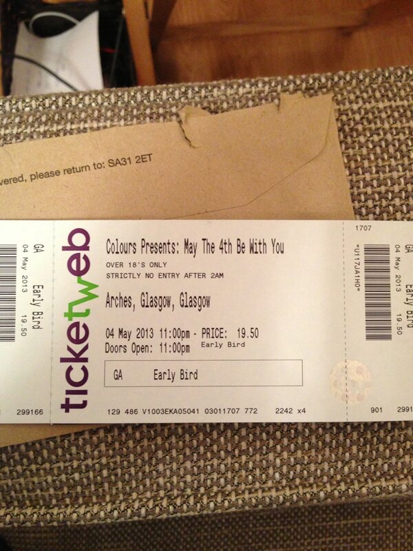 rbaird1's tweet photo. @StevenSives @jamessteel09 @mozzamac @Dormaca11 @pocketdizzle Gareth tickets arrived! #turnitup #buzzing http://t.co/QOXa3d2w79