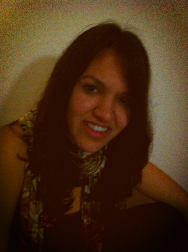 YasminaFreire's tweet photo. New look!!!! 💇 Cortito!!! http://t.co/WO8y7E3rmK